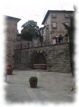 Der Hauptplatz von Radda der Hauptplatz von Radda